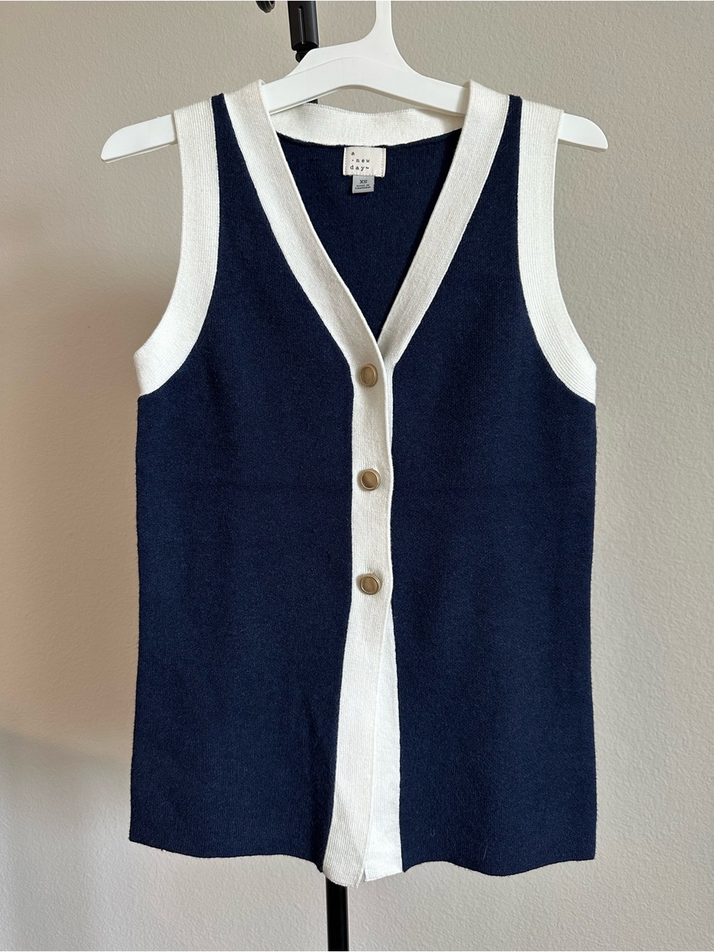 a new day Navy and White Sleeveless Button-Front Knit Vest